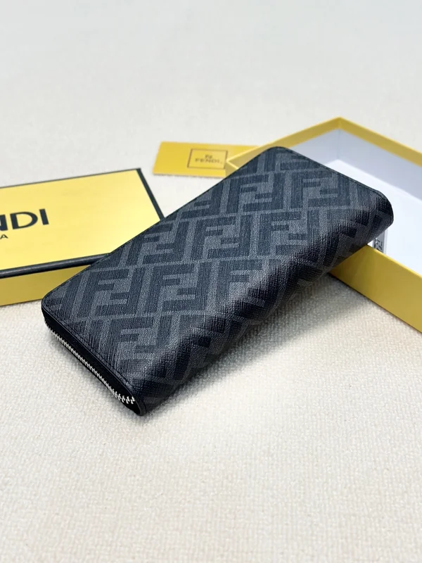 FENDI ロングウォレット ブラック