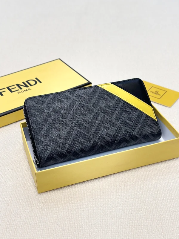 FENDI 長財布 メンズ