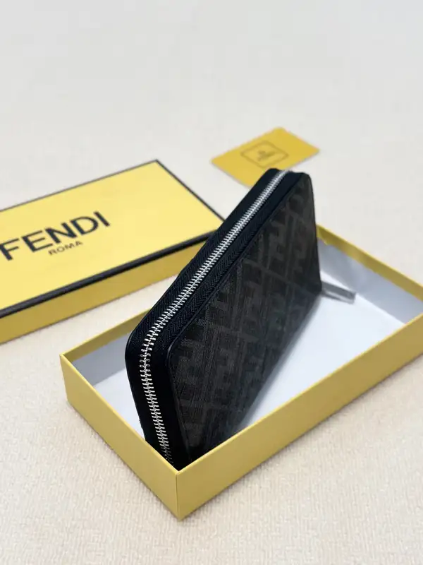 FENDI 財布 コピー