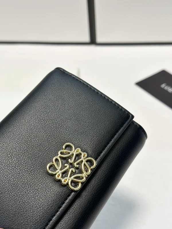 LOEWE アナグラム 財布