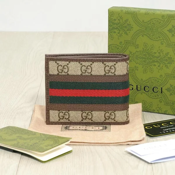 GUCCI メンズ 二つ折り財布