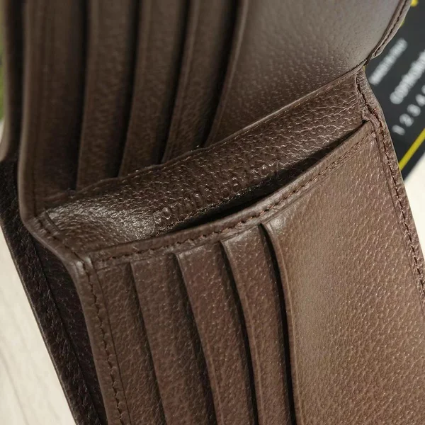 グッチ オフィディア コンパクトウォレット