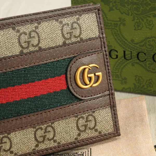 GUCCI メンズ 二つ折り財布
