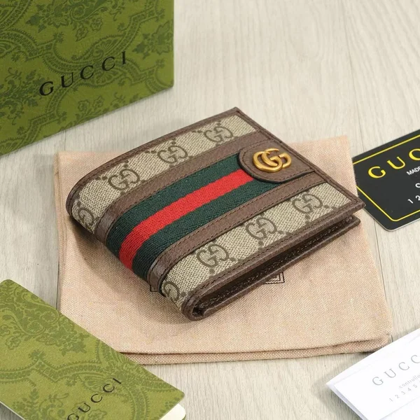 グッチ 財布 コピー
