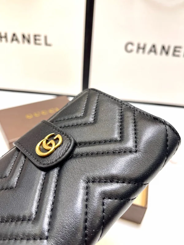 GUCCI ショートウォレット