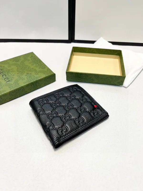 グッチ 短財布 メンズ