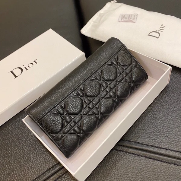 DIOR 二つ折り長財布