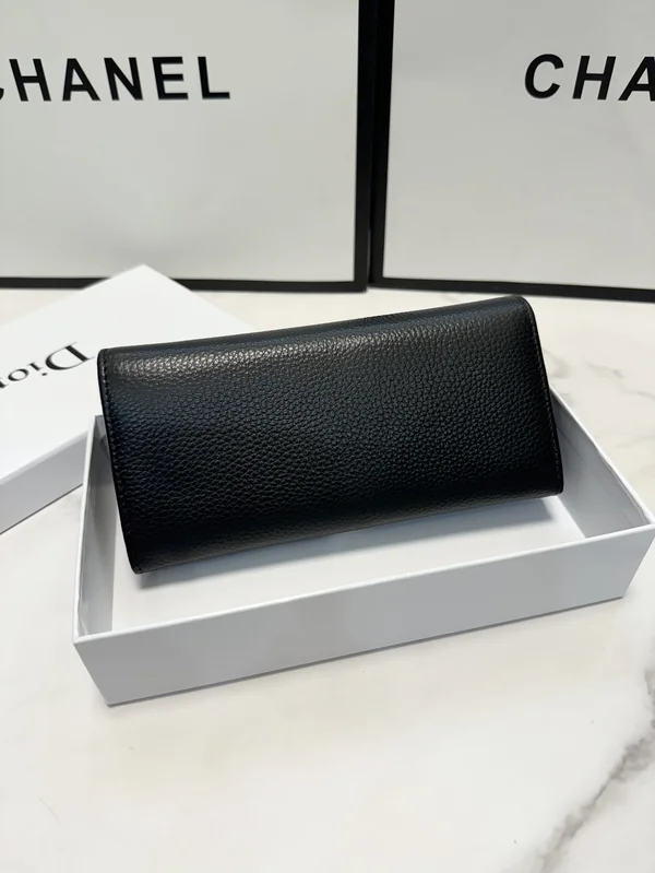 ディオール ロングウォレット