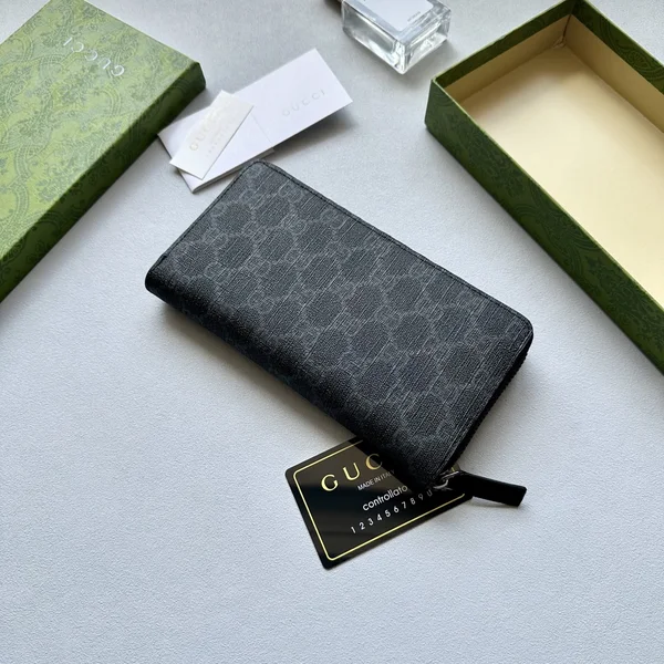 GUCCI ラウンドファスナー長財布 おしゃれ