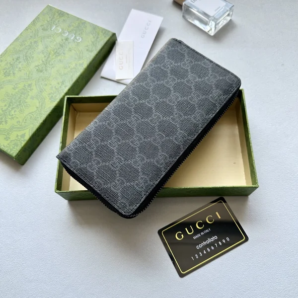 GUCCI GGスプリーム 長財布