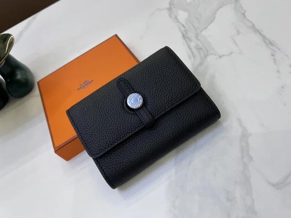 エルメスドゴンコンパクトウォレット