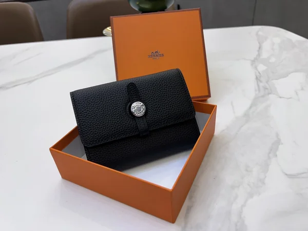 エルメスドゴンコンパクトウォレット