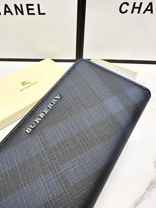 バーバリー 長財布 2026