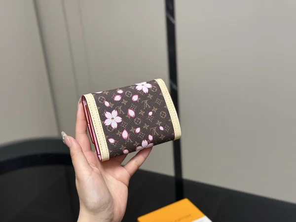 LV×TM サクラ 財布