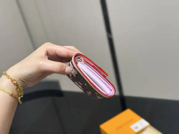 ルイヴィトン ポルトフォイユ 財布