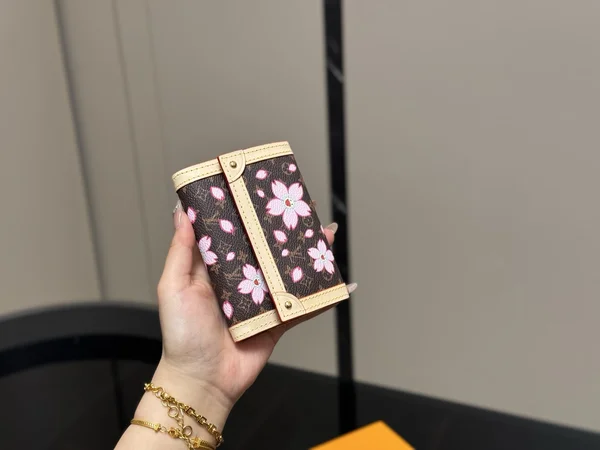 LV×TM モノグラム サクラ ミニ財布