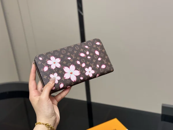 ルイヴィトン 村上隆 サクラ 桜 長財布