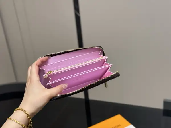 ルイヴィトン 長財布 マルチカラー