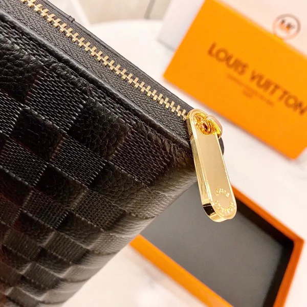 Louis Vuitton メンズジッピーウォレット