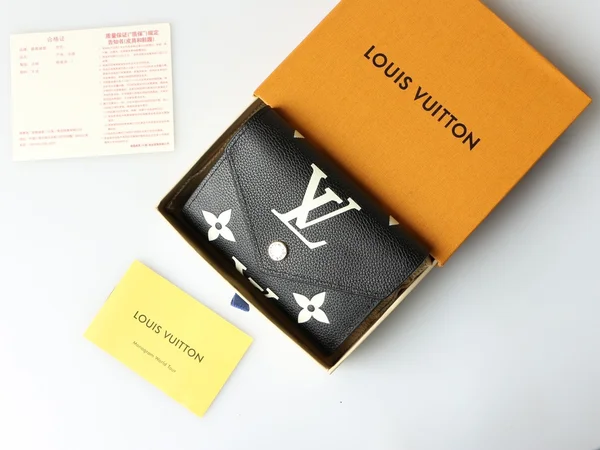 ルイヴィトン ポルトフォイユ ミニ 財布