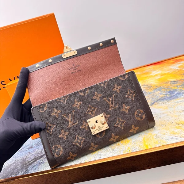 ルイヴィトン ポルトフォイユ ヴェニス