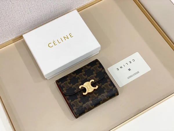 CELINE スモールフラップウォレット