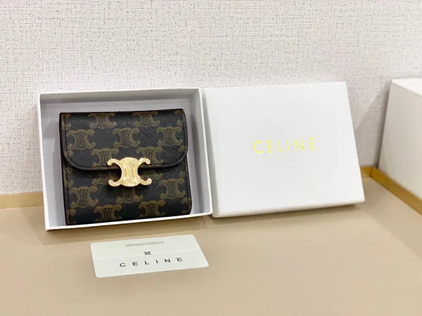 CELINE ミニ財布