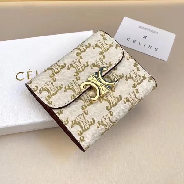 CELINE 女性 三つ折り財布