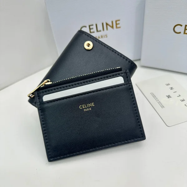 CELINE 三つ折り ミニ財布