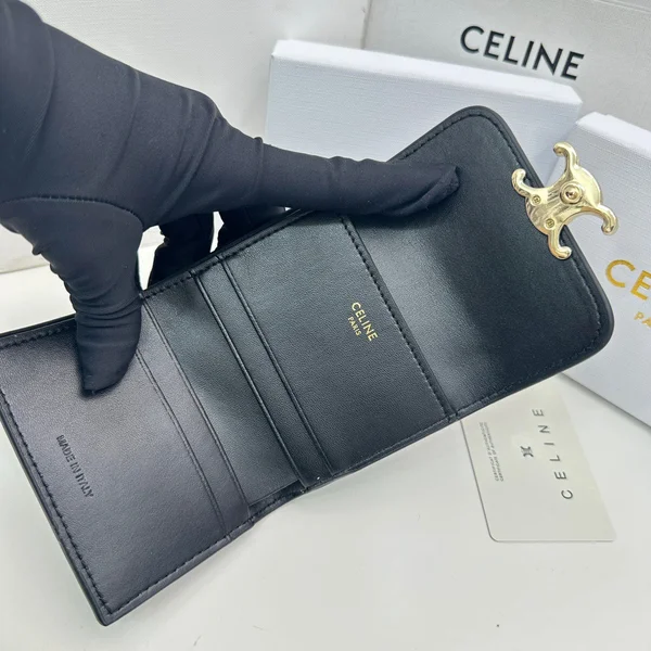CELINE トリオンフ ミニ財布