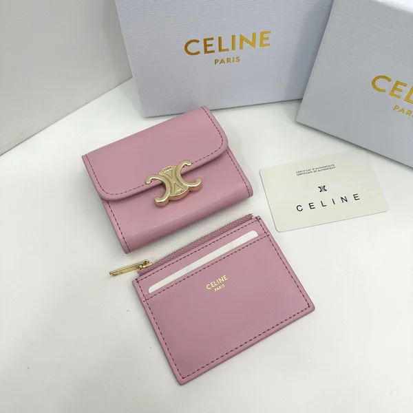 CELINEトリオンフ 財布 ピンク
