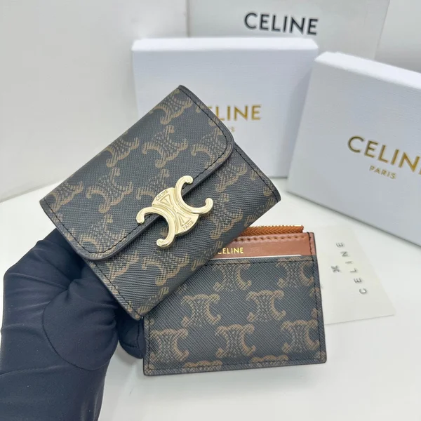 CELINEトリオンフ ミニ財布