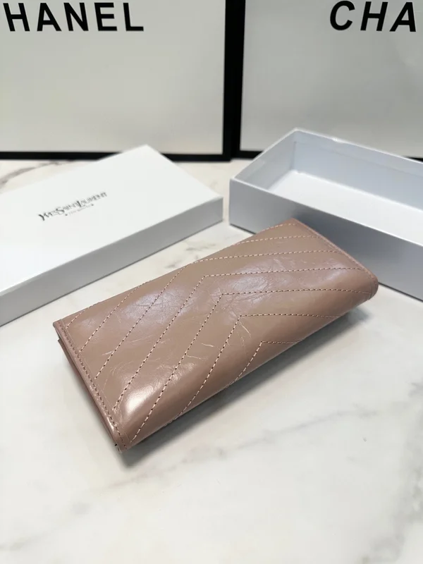 YSL ロゴ 二つ折り長財布