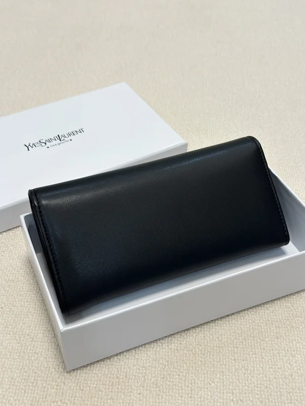 サンローラン 長財布 レディース