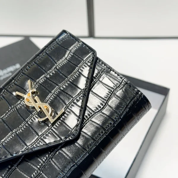 YSL 小銭入れ クロコ柄