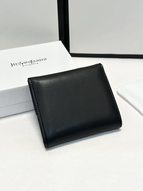 サンローラン エンベロープ ウォレット