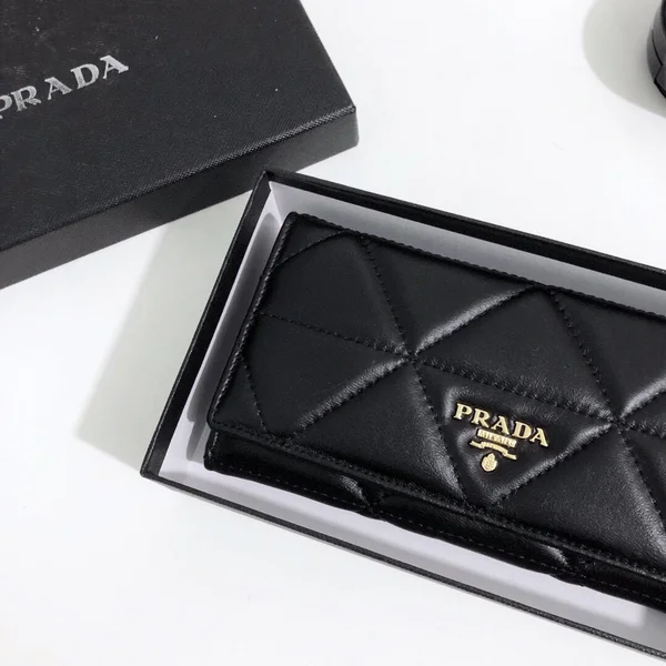 PRADA 長財布 レディース 人気