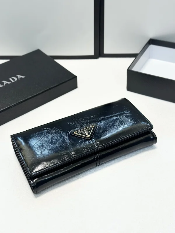 プラダ 長財布 日本爆売り