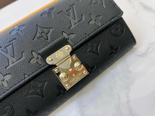 ルイヴィトン M82638