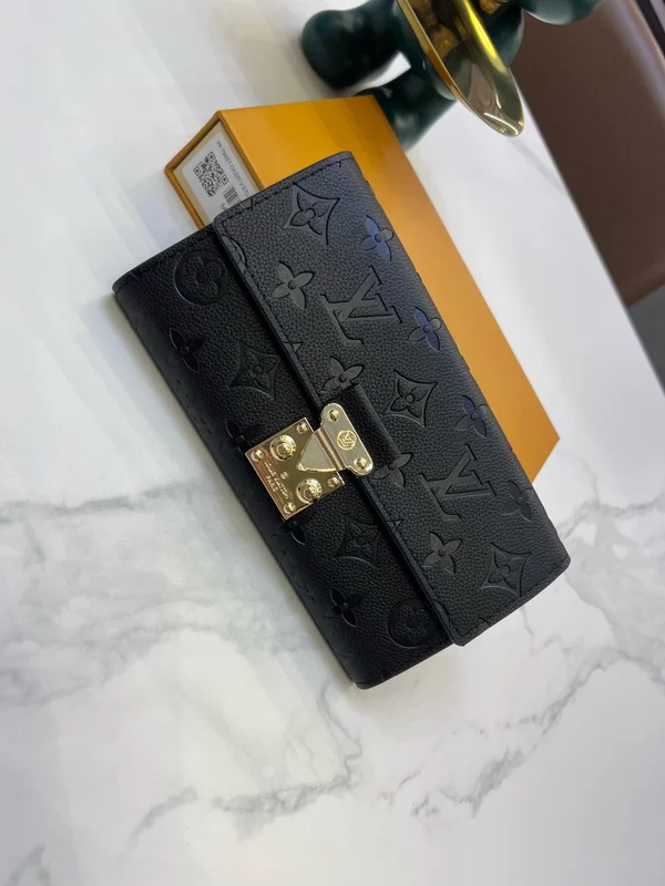 ルイヴィトン 長財布