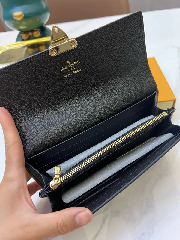 ルイヴィトン M82638