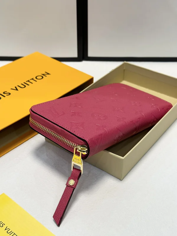 ルイヴィトン アンプラントジッピー・ウォレット