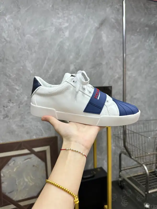 ドルチェ スニーカー 履き心地