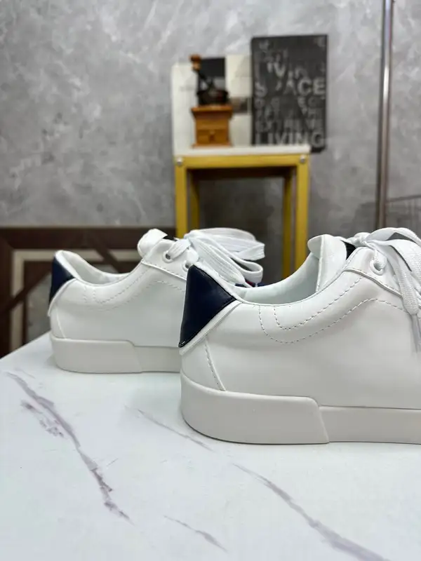 ドルチェアンドガッバーナ スニーカー