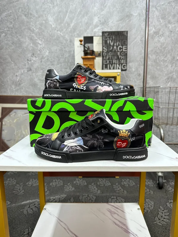 ドルチェ＆ガッバーナ スニーカー ペイント風