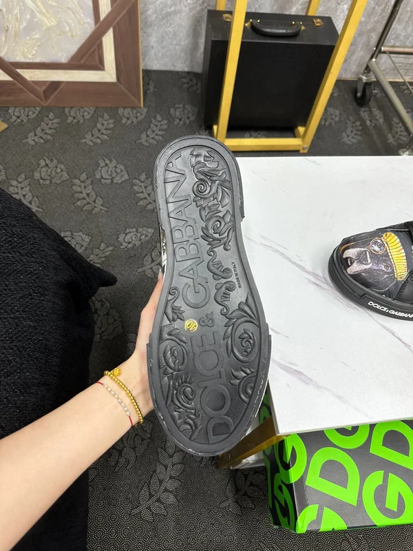 ドルチェ＆ガッバーナ スニーカー ペイント風