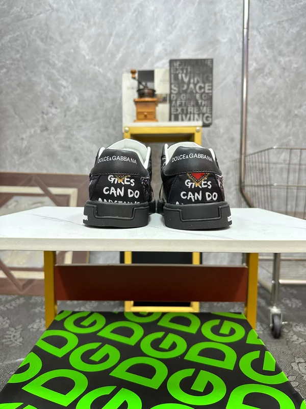 DG スニーカーメンズ