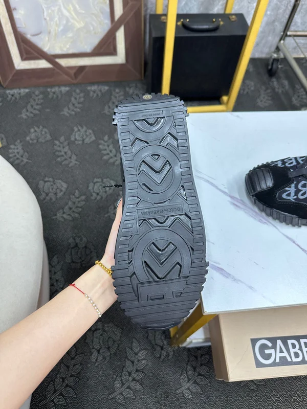 ドルチェアンドガッバーナ NS1スニーカー