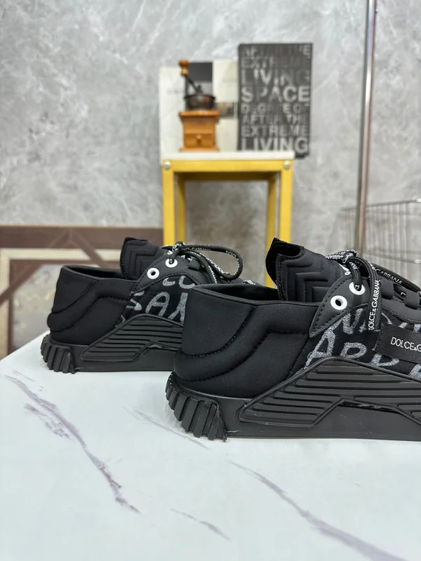 ドルチェアンドガッバーナ スリッポンスニーカー