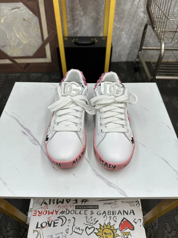 美品 ドルチェ＆ガッバーナスニーカー